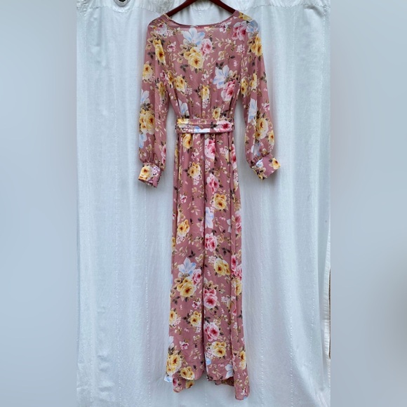 Gorgeous Xtaren Blush Pink Boho Flowy Floral Balloon Sleeve Maxi Dress - Picture 2 of 11